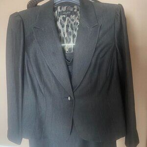 Nine West Women's Skirt Suit, Dark Gray Color, Size 16W